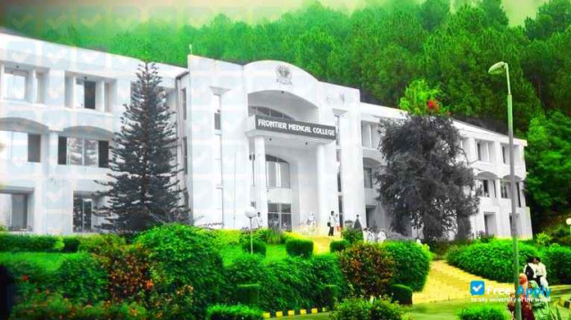 Foto de la Frontier Medical College Abbottabad #3