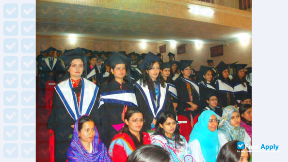 Photo de l’Chandka Medical College Larkana #6