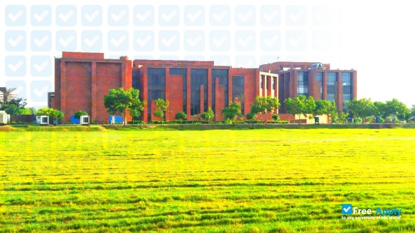 Фотография Beaconhouse National University