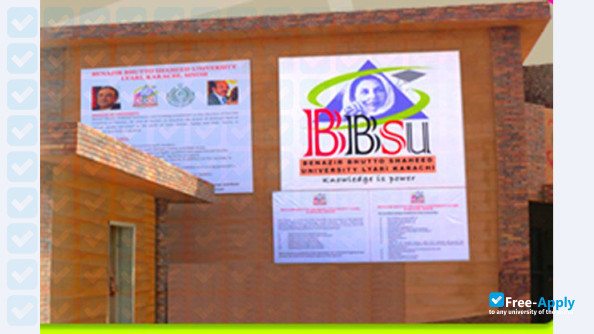 Foto de la Benazir Bhutto Shaheed University Lyari #5