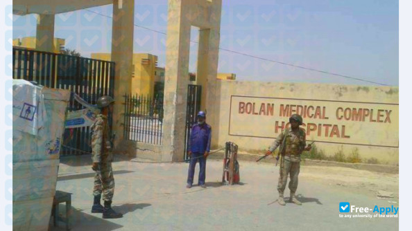 Photo de l’Bolan Medical College #5
