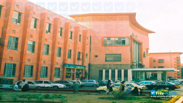 Photo de l’Nishtar Medical College #6