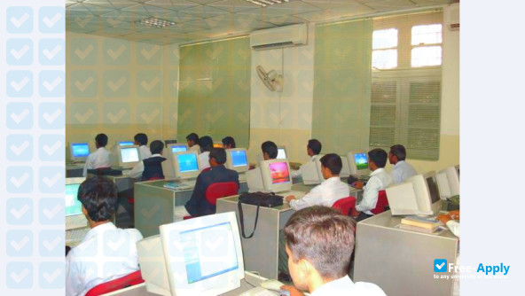 Photo de l’Government College Sahiwal #5