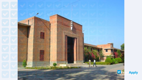 Photo de l’Government College Sahiwal #13