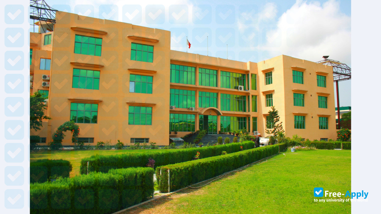 Photo de l’Cecos University #11