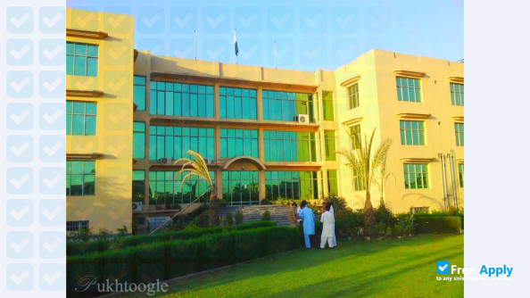 Photo de l’Cecos University #2
