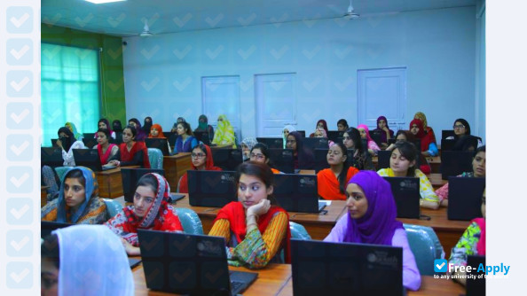 Foto de la Government College Women University Faisalabad #9