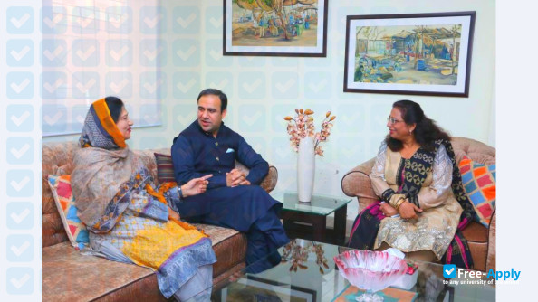 Foto de la Government College Women University Faisalabad #14