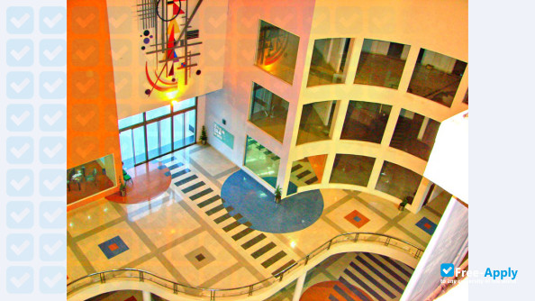 Photo de l’Hajvery University Lahore #6