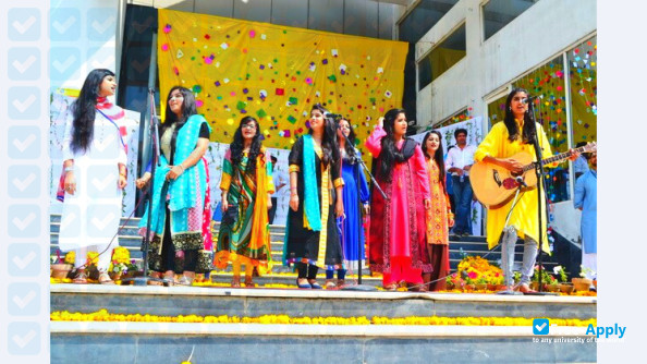 Photo de l’Hajvery University Lahore #9