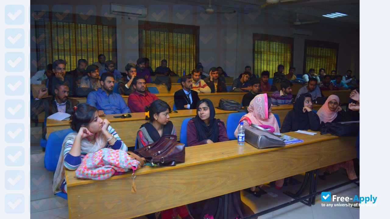 Foto de la Institute of Southern Punjab Multan #5