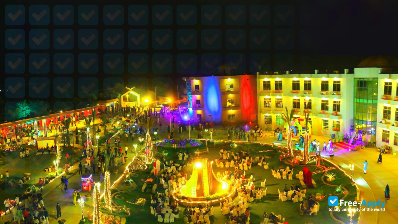 Foto de la Institute of Southern Punjab Multan #7