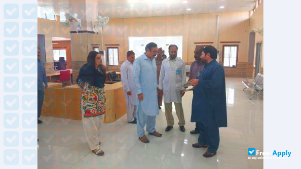 Photo de l’Pakistan Institute of Medical Sciences #9