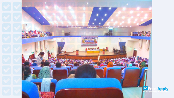 Peoples University of Medical & Health Sciences for Women Shaheed Benazirabad фотография №1