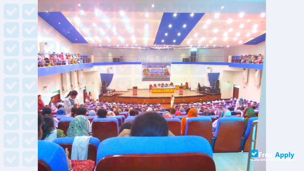Photo de l’Peoples University of Medical & Health Sciences for Women Shaheed Benazirabad #1