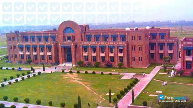 Foto de la International Islamic University Islamabad #7