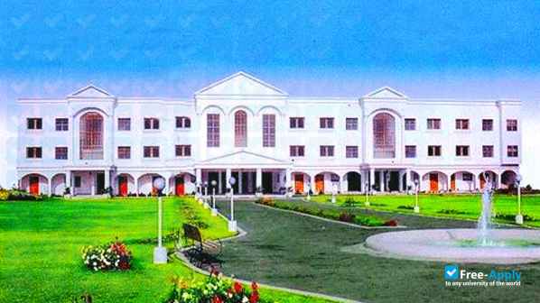 Iqra University Karachi photo #8