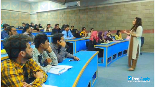 Iqra University Karachi photo #14