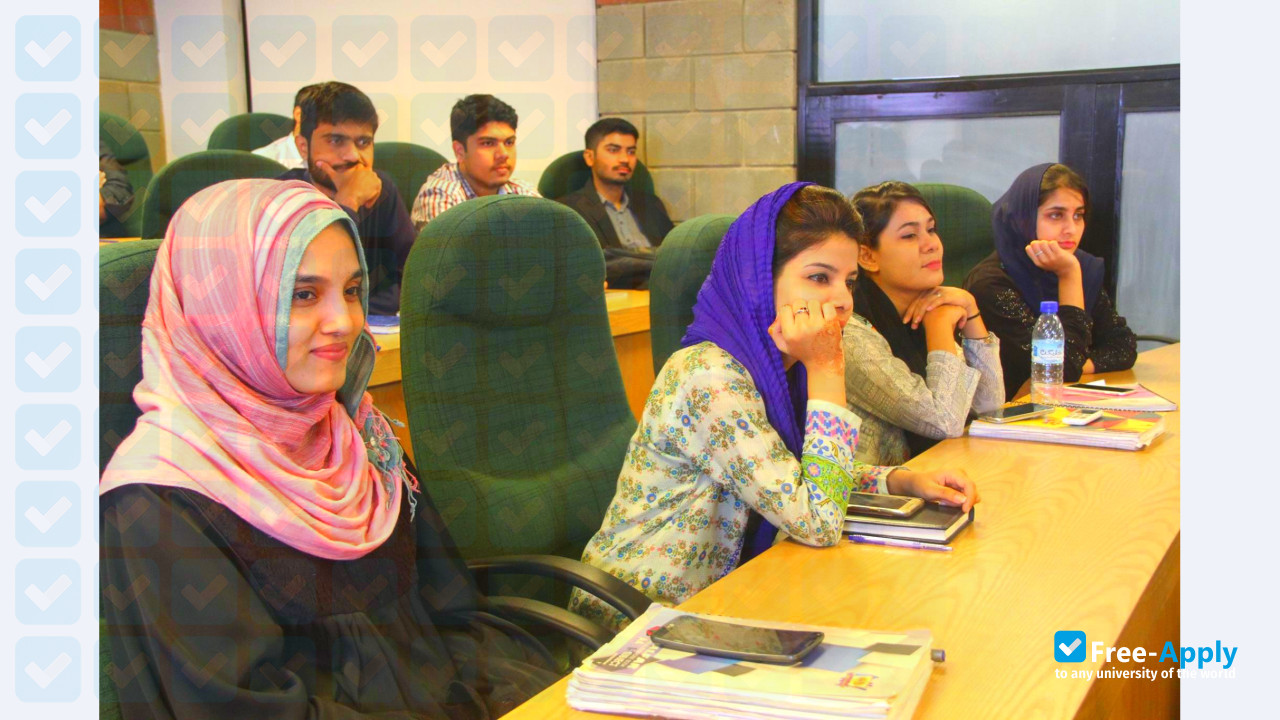 Iqra University Karachi photo #11