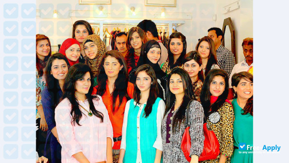 Iqra University Karachi photo #4