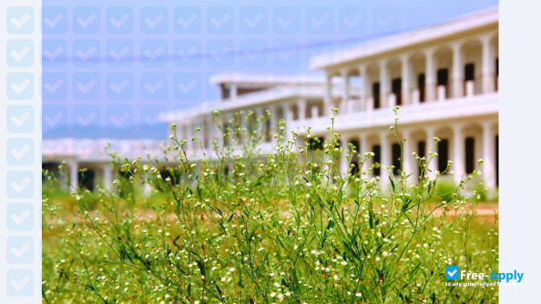 Photo de l’Shaheed Benazir Bhutto Women University #3