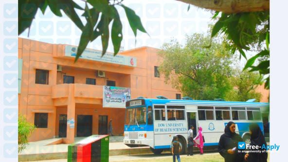 Foto de la Shaheed Mohtarma Benazir Bhutto Medical University #7