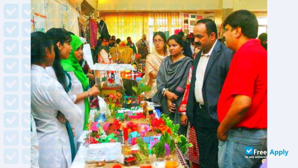 Photo de l’Jinnah University for Women #10