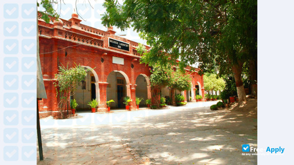 Women University Multan photo #7