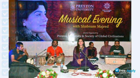 Foto de la Preston University Pakistan #8
