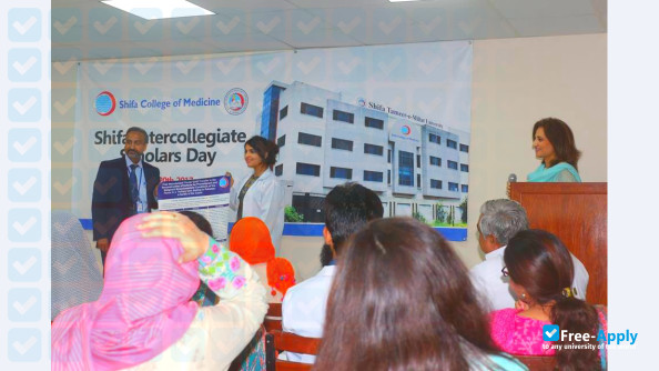 Foto de la Shifa College of Medicine #6