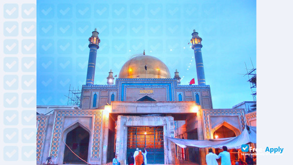 Photo de l’Qalandar Shahbaz University of Modern Sciences #3