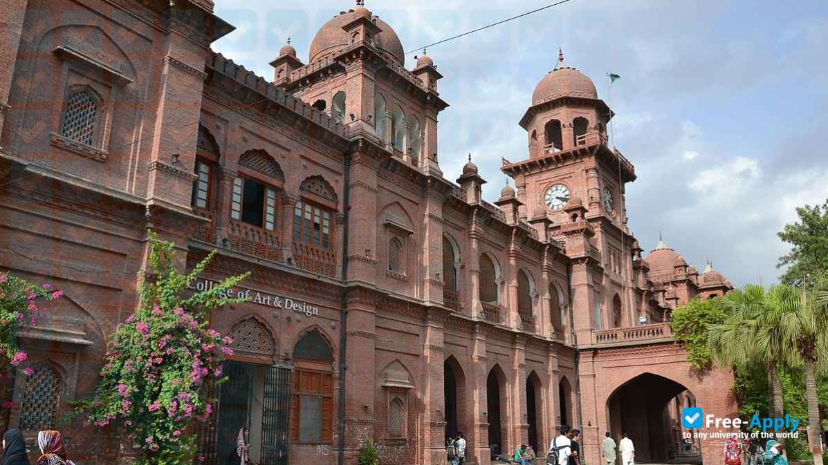 Photo de l’Qalandar Shahbaz University of Modern Sciences #2