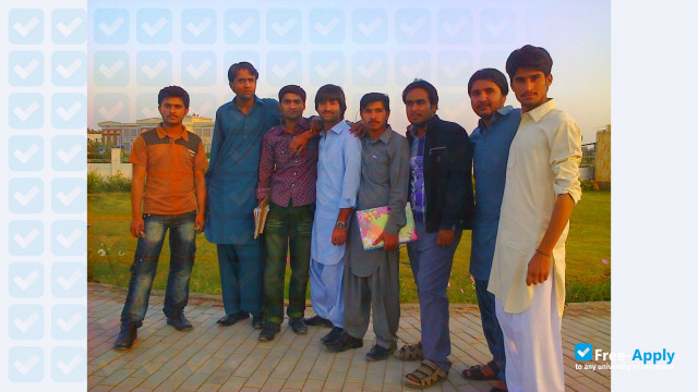 Foto de la Quaid-e-Awam University of Engineering Science and Technology #8