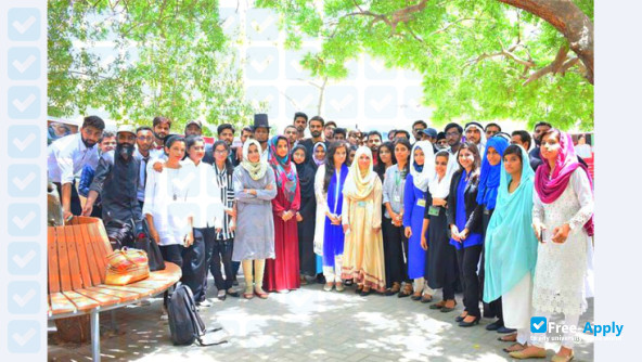 Foto de la Sindh Madressatul Islam University #1