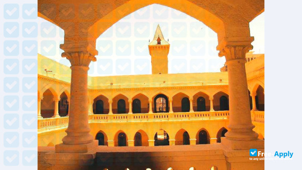 Photo de l’Sindh Madressatul Islam University #7