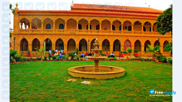 Sindh Madressatul Islam University фотография №4