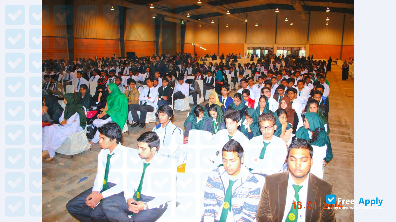Sir Syed University of Engineering and Technology photo #2