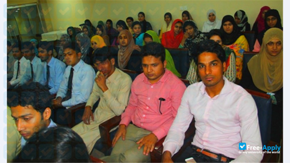 Foto de la University of the Punjab Gujranwala Campus #2