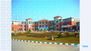 Miniatura de la Superior University Lahore #9