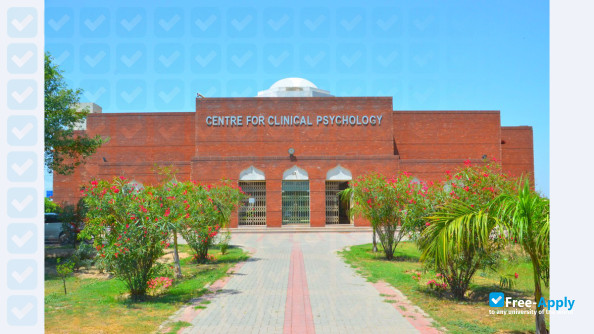 Foto de la University of the Punjab #2