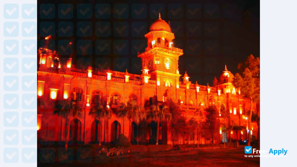 University of the Punjab фотография №8