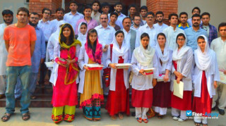 Khyber Girls Medical College Peshawar миниатюра №2