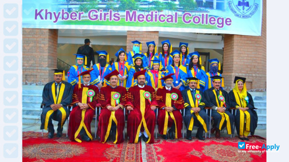 Foto de la Khyber Girls Medical College Peshawar