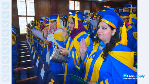 Foto de la Khyber Medical University #5
