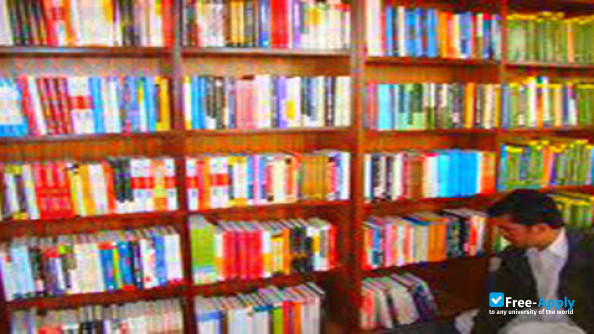 Foto de la University of Science and Technology Bannu #3