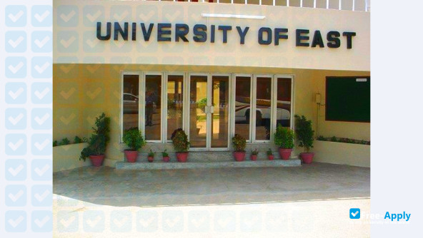 Photo de l’University of East Hyderabad #2