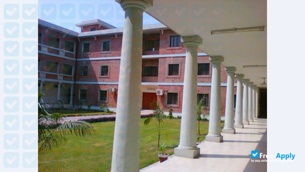 Foto de la University of Education #9
