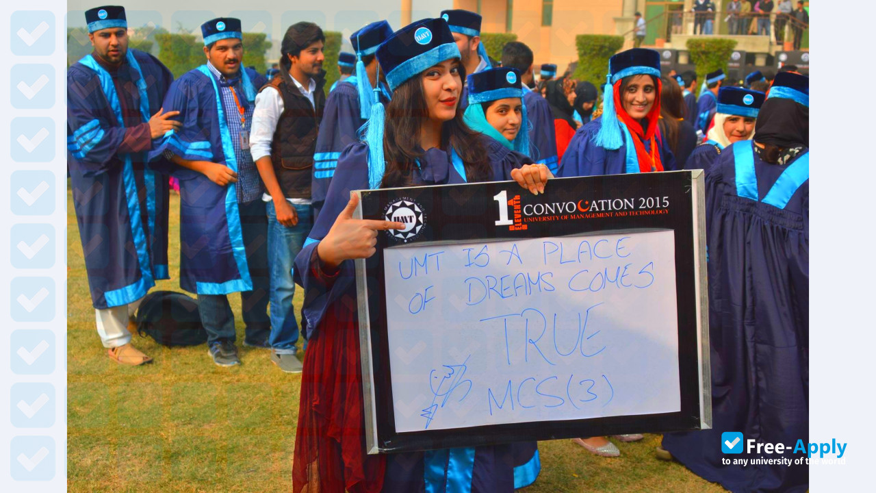 Photo de l’University of Management and Technology #5