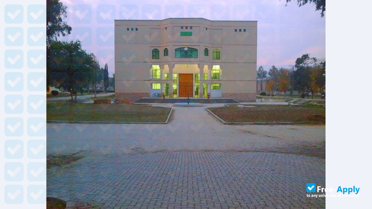 University of Engineering and Technology, Taxila фотография №9