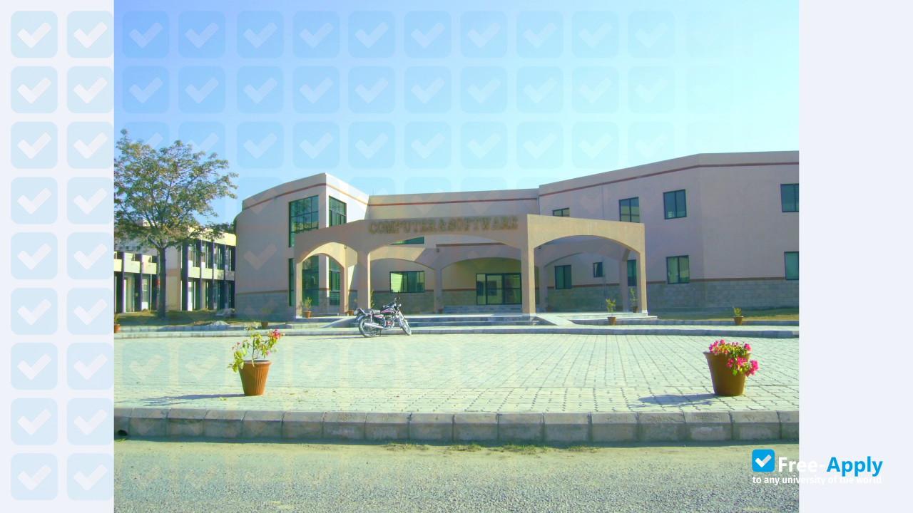 University of Engineering and Technology, Taxila фотография №7